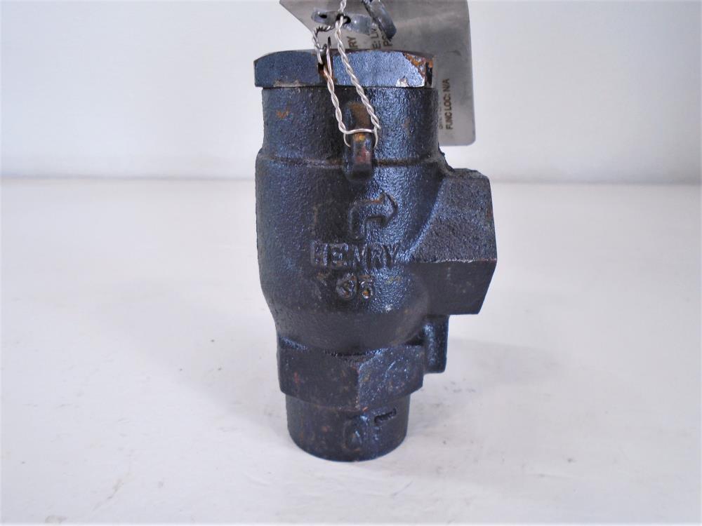 Henry 1/2" NPT x 1" NPT Refrigerant Relief Valve, #5601, 300 PSI, Cast Iron